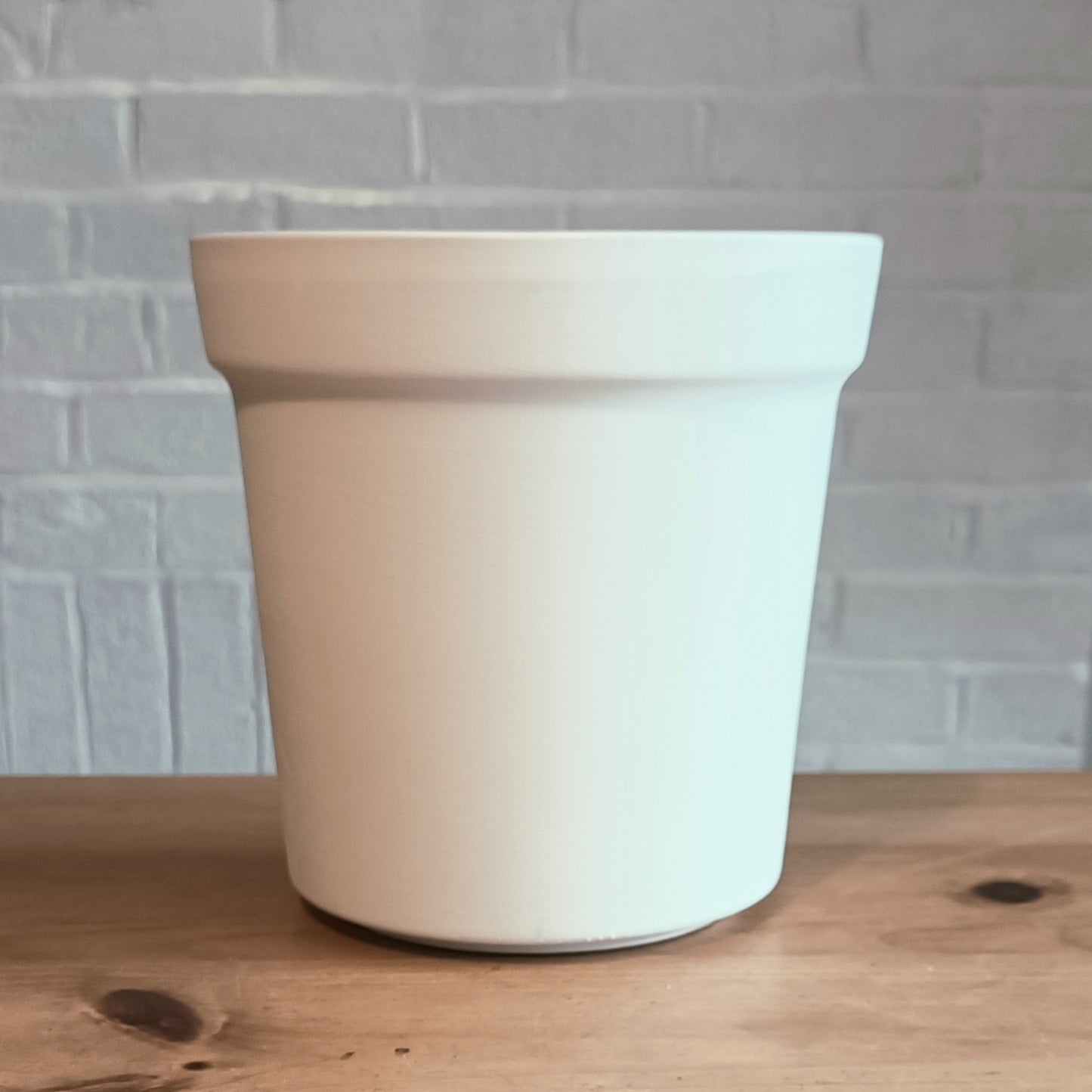 Classic plant pot