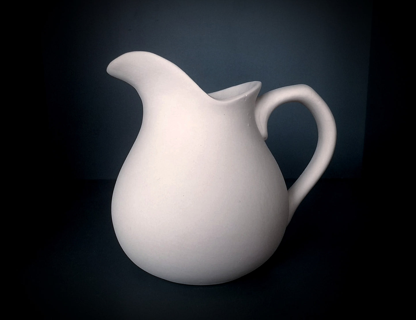 Eva jug