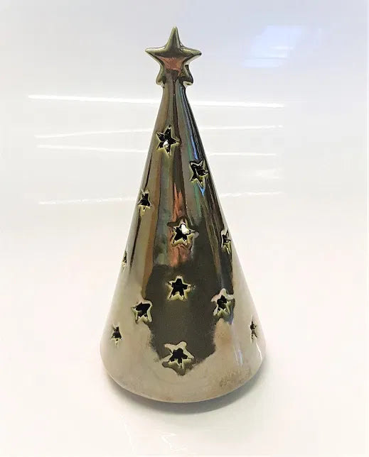 Cone tree lantern