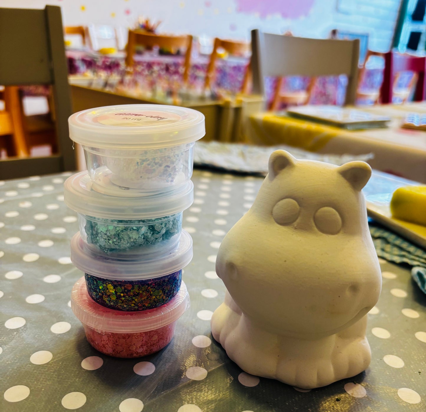 Book a Foam clay Kids Party (age 3+)