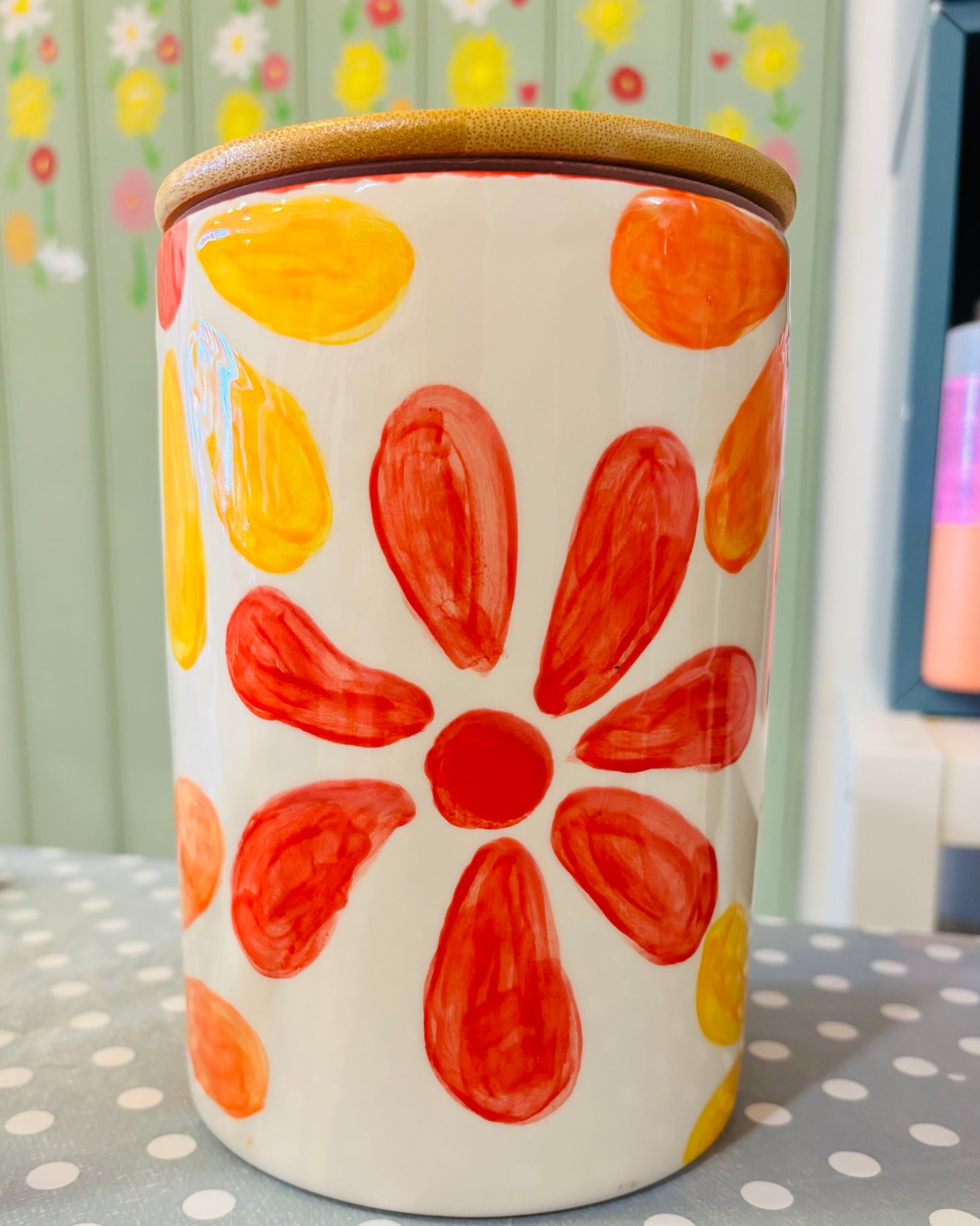 Kitchenware - Canister with Bamboo lid